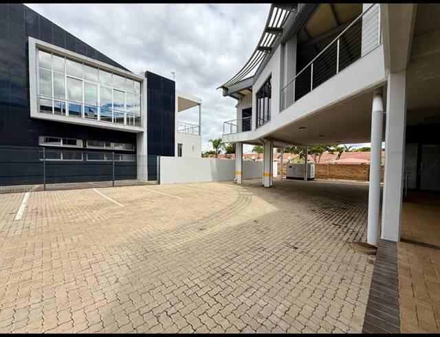 BUSINESS PROPERTY TO RENT IN BENDOR